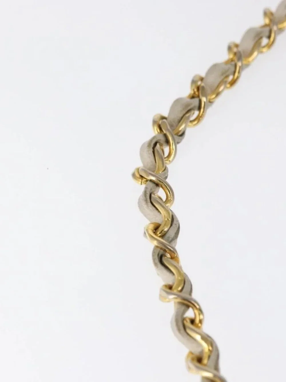 CHANEL Matelasse Turn Lock Chain Bag Lamb Skin White Gold CC Auth am10500